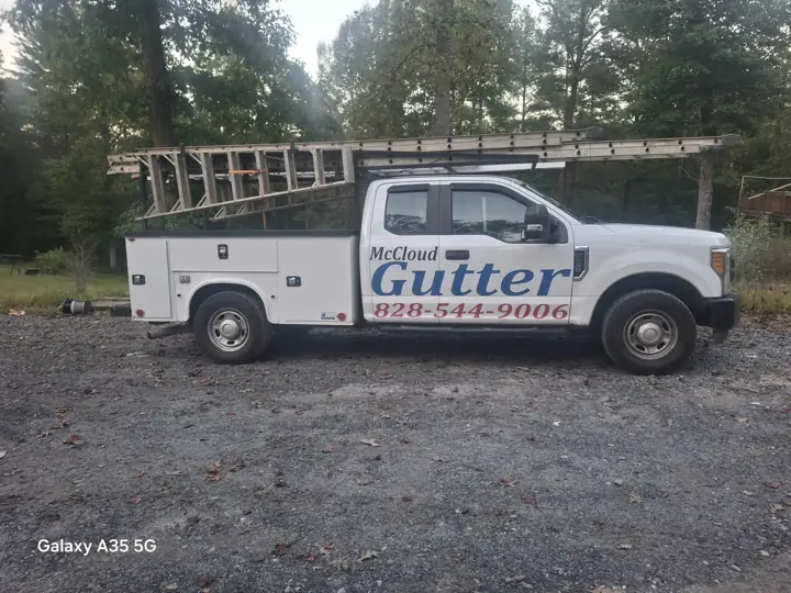 McCloud Gutter 2017 F-250 side view